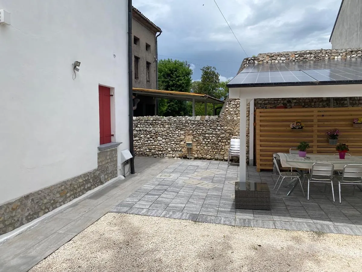 Casa Rossa Apartment Pianzano Italy