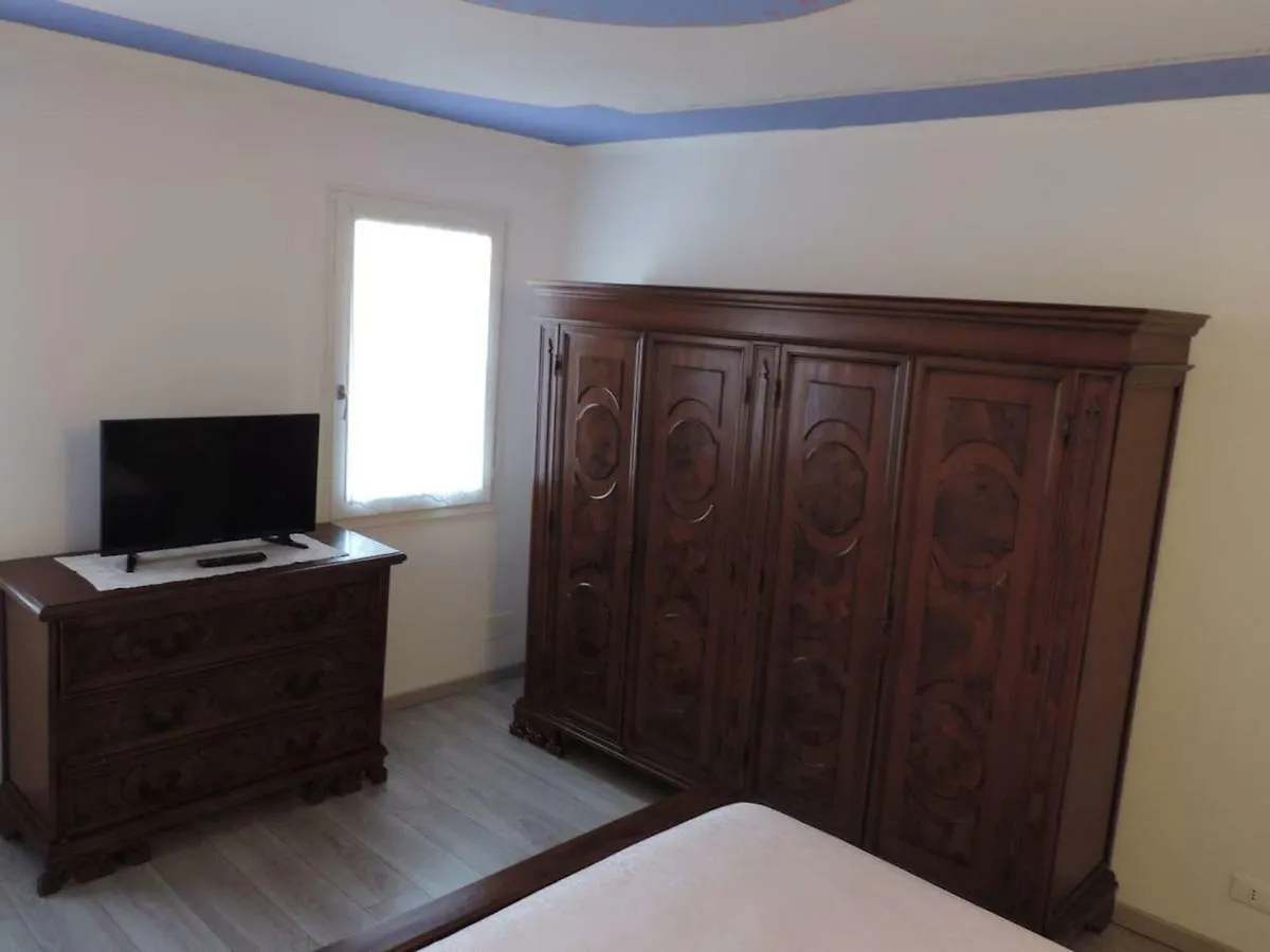 Casa Rossa Apartment Pianzano Italy